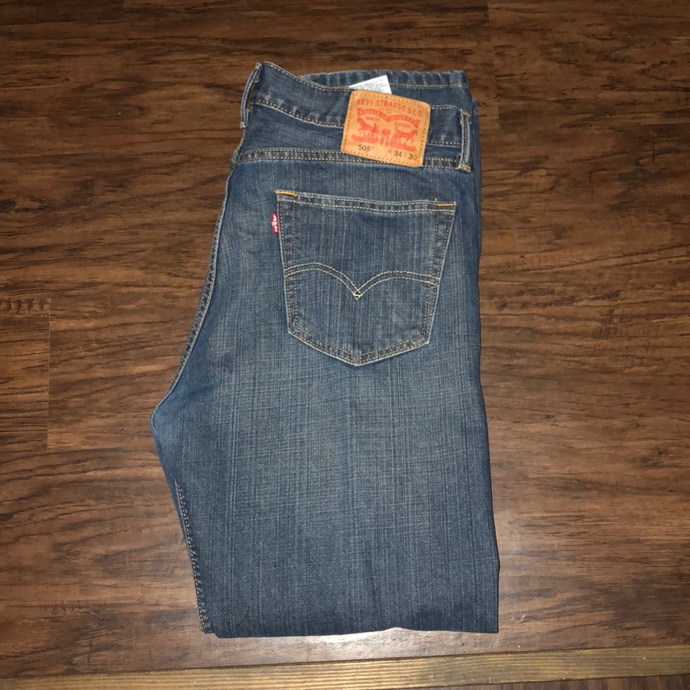 Levi jeans